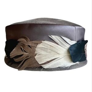 Schiaparelli vintage feather-trimmed pillbox hat, circa 1950s